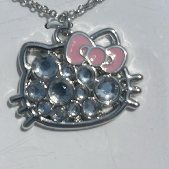 🆕 Hello Kitty Clear Rhinestone Pendant Necklace - Picture 2 of 4